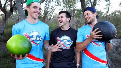 Lancée à 45 mètres du sol, une pastèque n’explose pas !