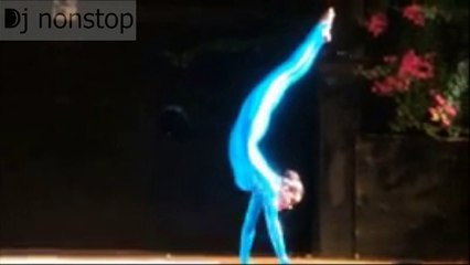 Contortion solo