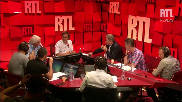 Michel Drucker, invité de Stéphane Bern, se prête au jeu du C'est vrai que...