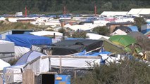 الآلاف يعيشون ظروفا صعبة بمخيم كاليه شمالي فرنسا