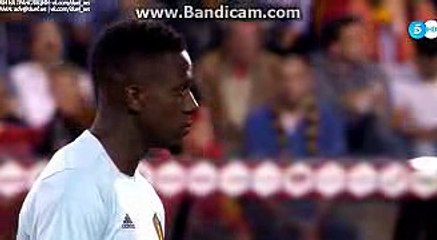 Kevin de Bruyne puts a cross into the box - Belgium 0-0 Spain - Friendly 2016