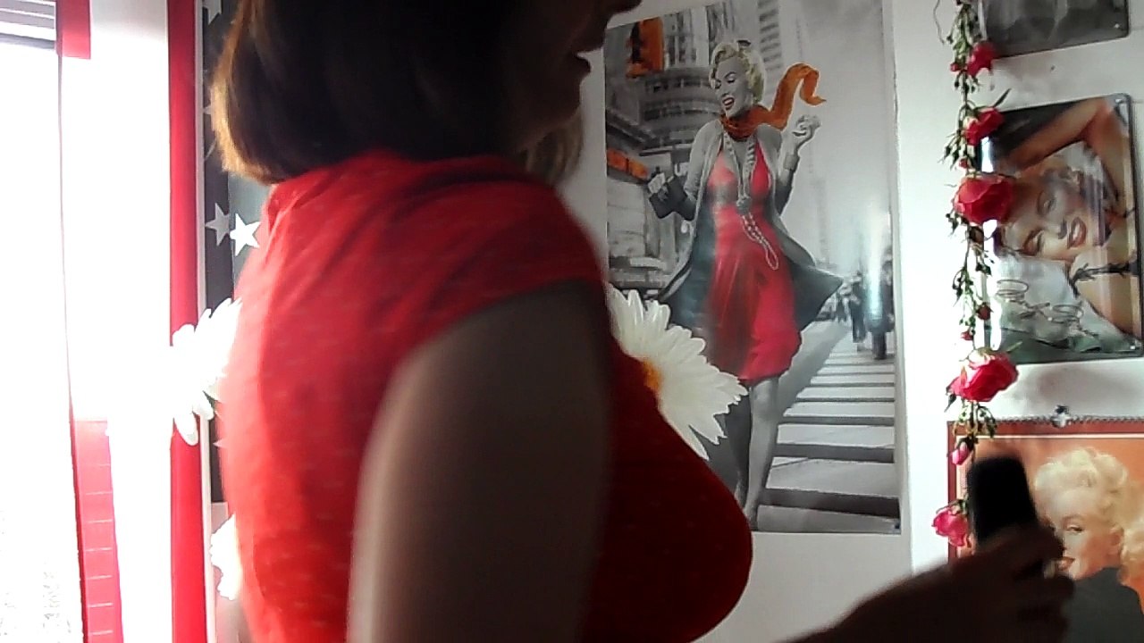 jane  birkin   la  gadoue  la gadoue la gadoue ouh  la gadoue  .