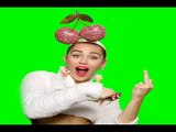 Miley Cyrus Flashes Middle Finger In New MTV VMAs Promo