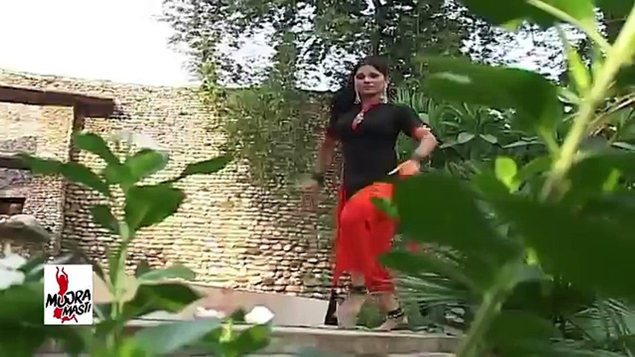 MEIN KACHE GHAREY DA PAANI - SONU MIRZA - PAKISTANI MUJRA DANCE