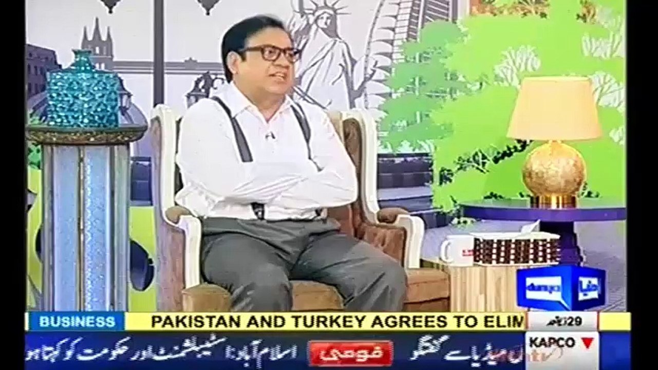 Azizi Comments on Funny Videos & Pictures, Hasb e Haal 1 September 2016 - Dunya News