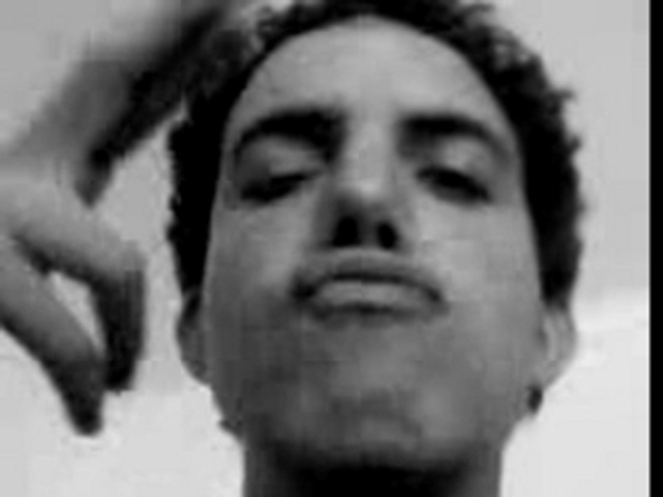 Microbe fifi , voix arno