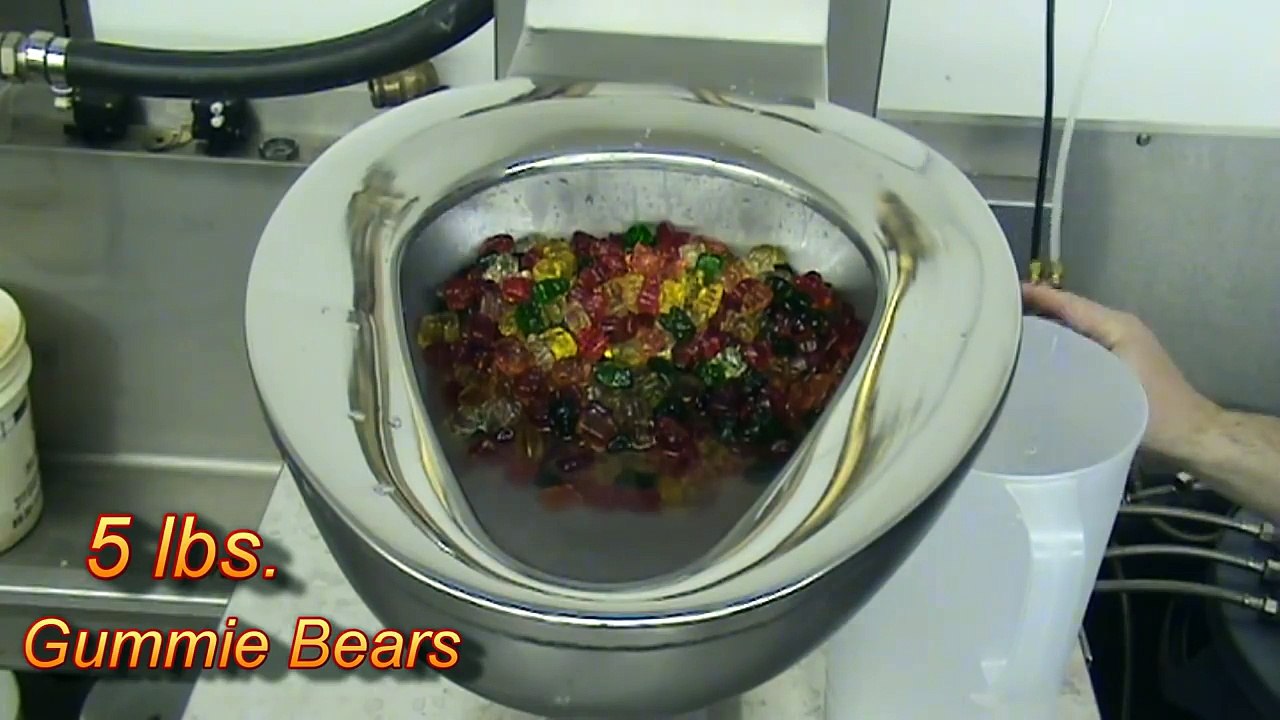 Les toilettes pour prison Metcraft sont capables d'avaler n'importe quoi !