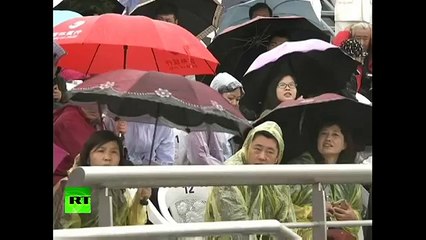 'Chasing Dreams in Blue Sky' China stages airshow at aviation open day