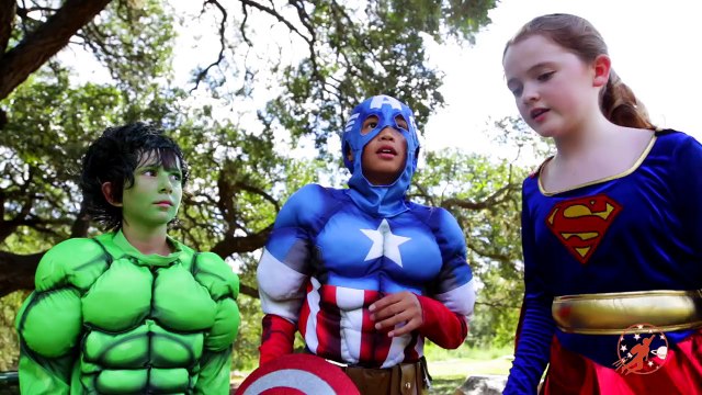 Little Super heroes 1 - The Teamwork Mission with Captain America, The Incredible Hulk and Supergirl