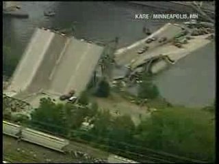 Bridge Collapses into the Mississippi river