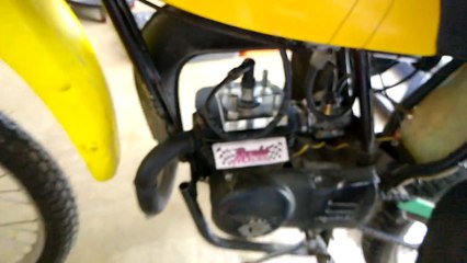 Tipul asta a montat o chiulasa de sticla pe motor ca sa vada toata lumea aprinderile din interior! urmmNtOmP9b - 4Tuning