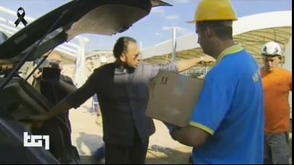 Il parroco andriese don Fabio Gammarota nel luogo del terremoto