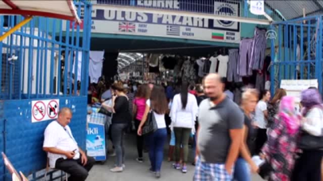 Serhad Şehrinin Çok Uluslu Halk Pazarı