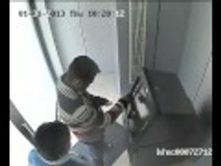 ATM Card Chor in Pandav Nagar, New Delhi.