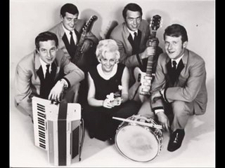 corry en de rekels - zonder ´t te weten .wmv-QxQMjK9twew-HQ