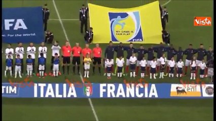 Gianluigi Buffon Silences Boos for France National Anthem With Applause!