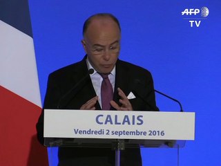 "Jungle" de Calais: Cazeneuve souhaite "la fermeture définitive la plus rapide possible"