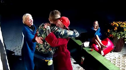 2 Barai. Blondinė Eglė, Mantas, Žygis