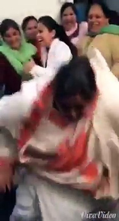 this woman danse