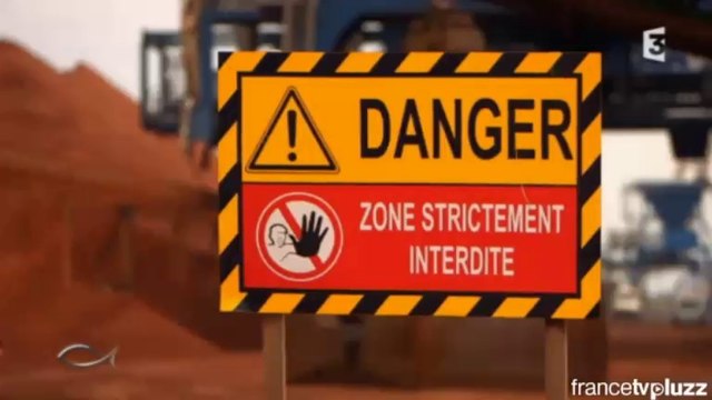 Boues rouge dans les calanques au large de cassis