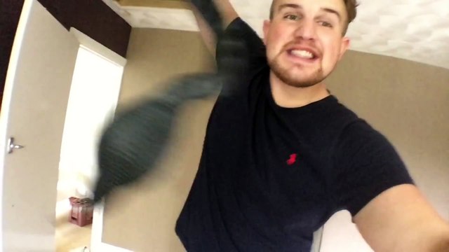 Ben Phillips | Elliot hates snakes! - PRANK