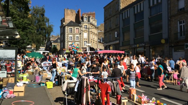 Fête des Angevines : la braderie des enfants démarre fort
