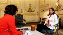 Ségolène Royal s'en prend à Manuel Valls dans Thalassa à propos des 