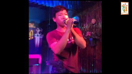 Dem trang tinh yeu. giong khung Anh Ay