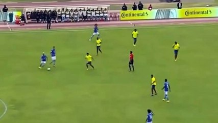 Neymar sits player down with sublime skill