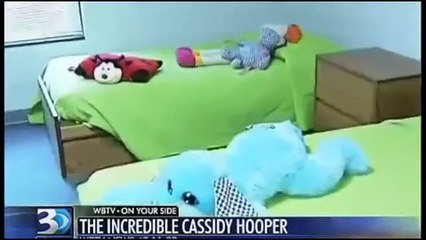 Née sans nez et sans yeux, cette courageuse jeune fille a bénéficié d'une merveilleuse intervention chirurgicale qui a c