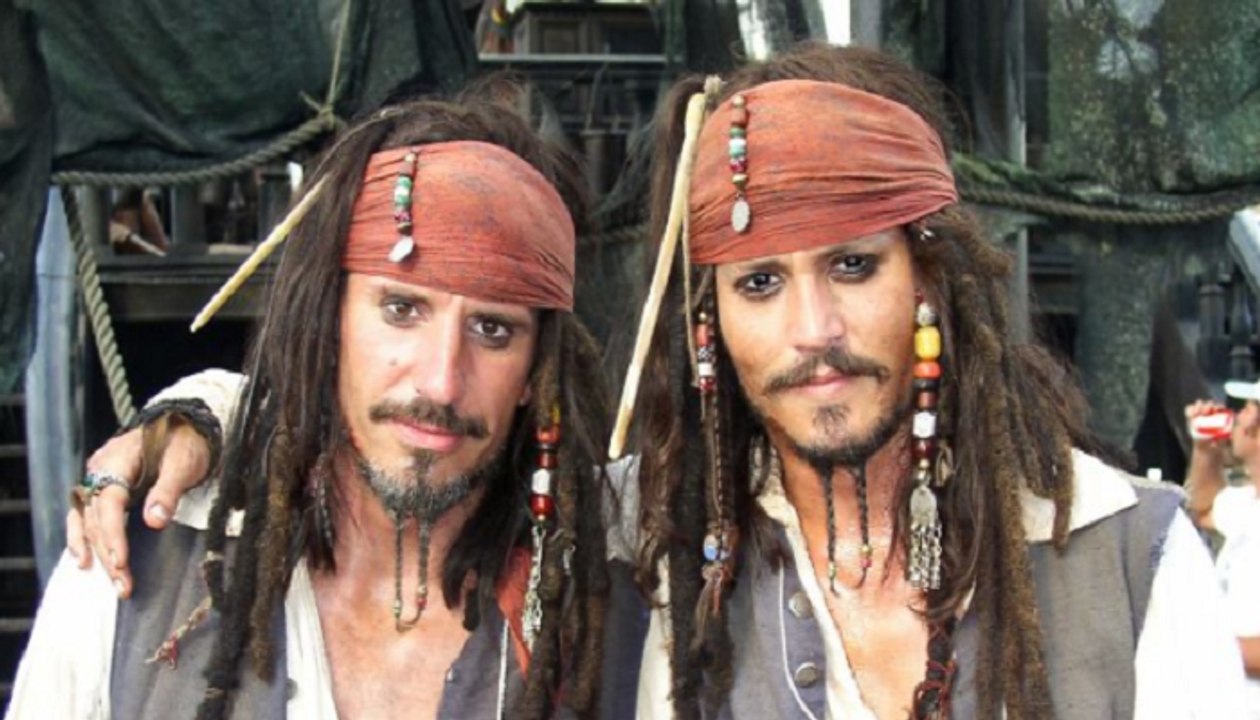 20 Actors With Their Body Doubles Show Your Whole Life Was A Lie