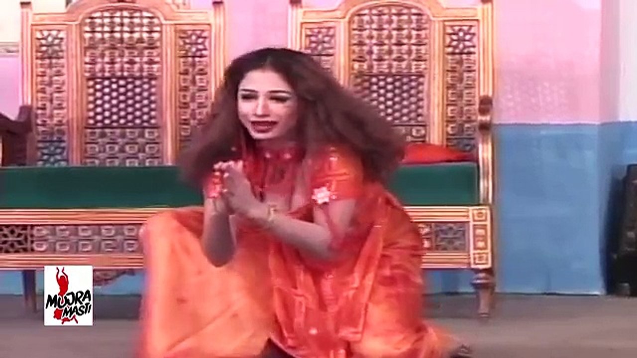 MERI HIK TU KAMEEZ - NIDA CHOUDHRY MUJRA - PAKISTANI MUJRA DANCE