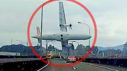 Most DANGEROUS Plane Crashes 2016 - SHOCKING FOOTAGE