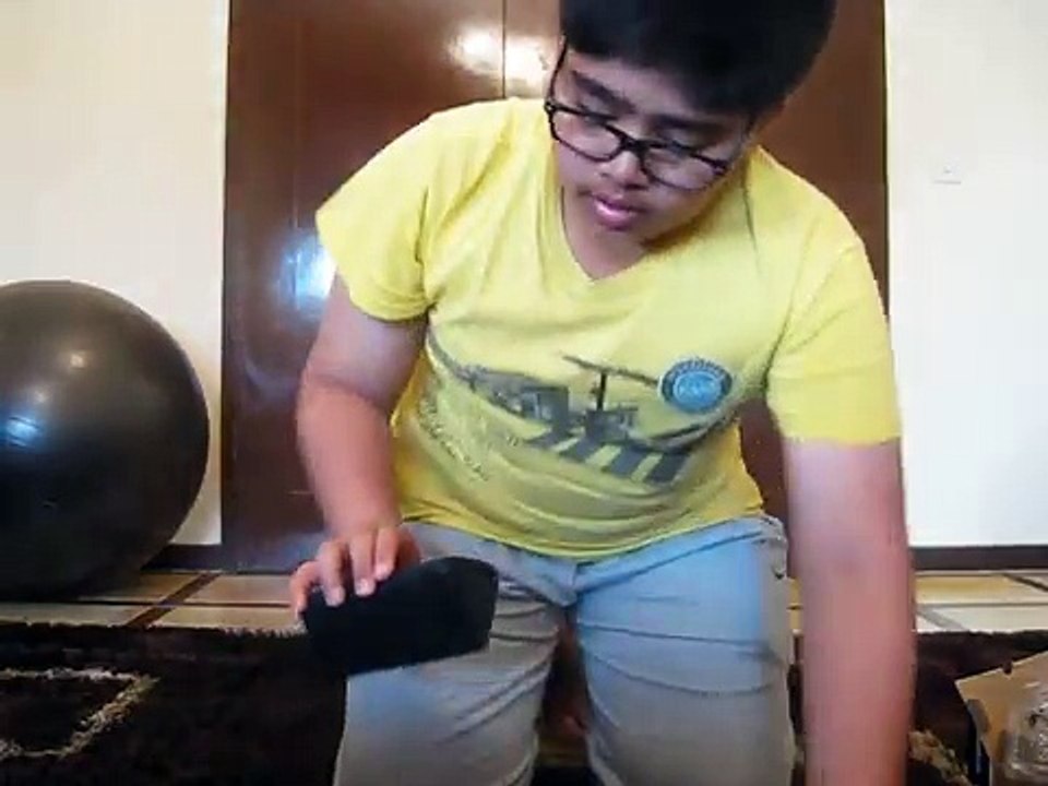 Oontz Angle portable Bluetooth speaker unboxing cheap but great. High bass