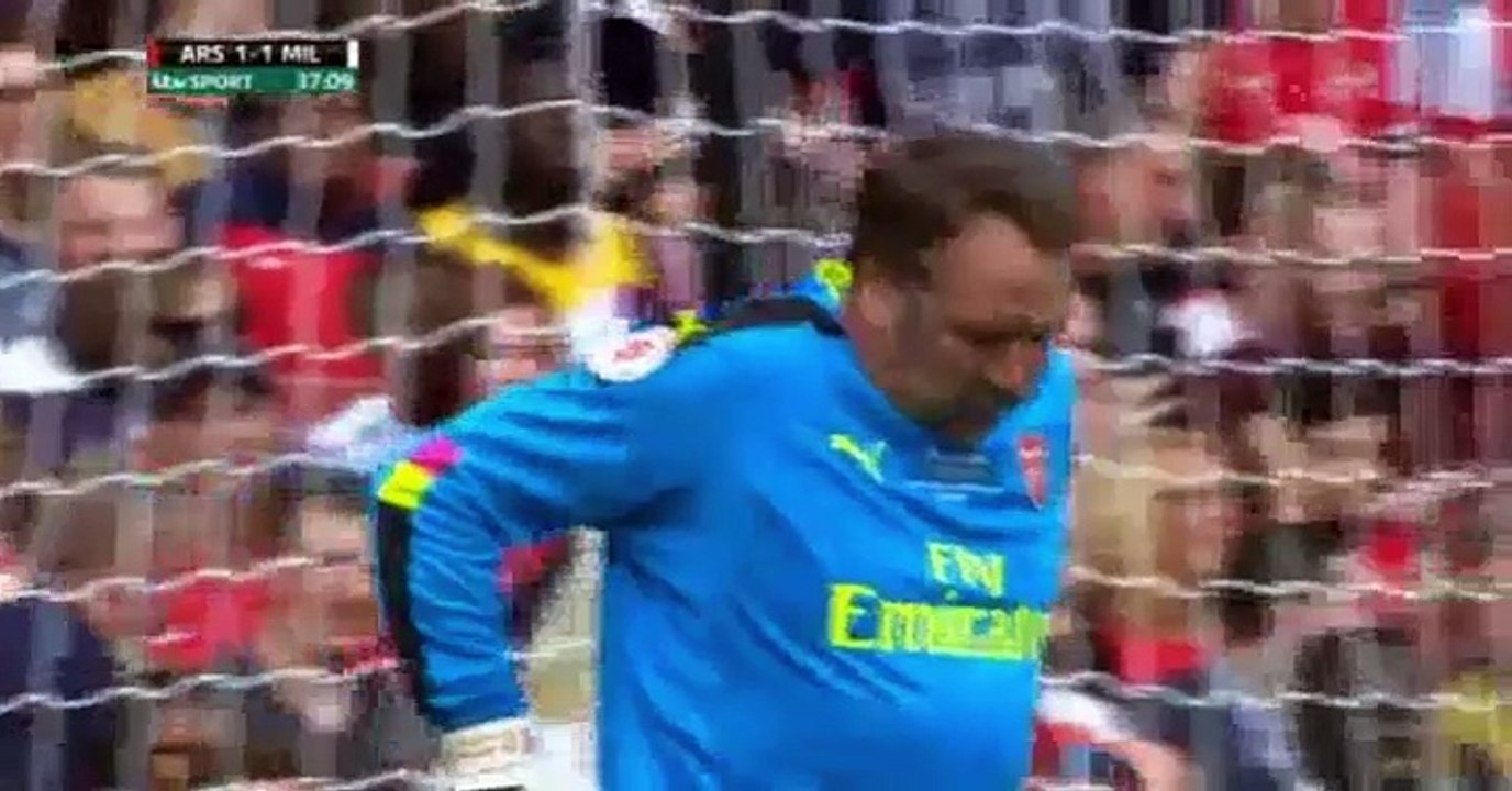 Arsenal Legends 4-2 AC Milan - All Goals And Highlights - 3.9.2016