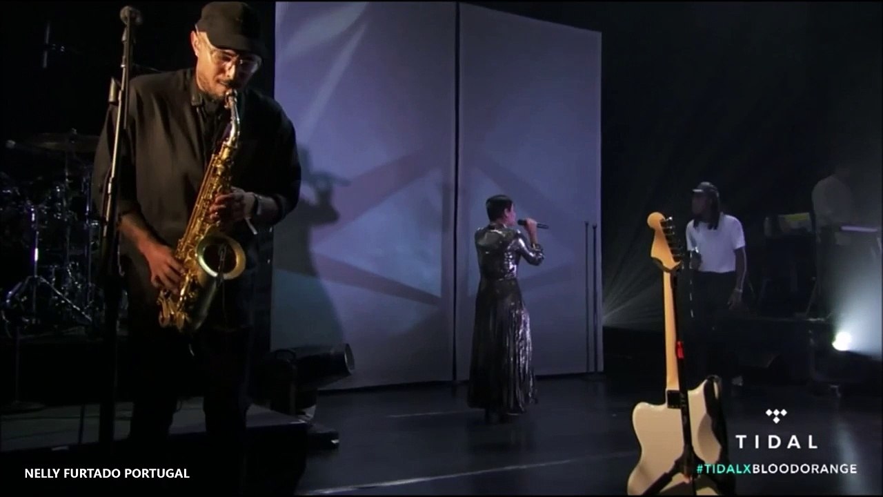Nelly Furtado & Blood Orange - Hadron Collider (Live at Ace Hotel theater)