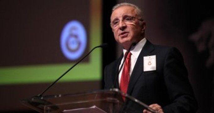 Galatasaray Eski Başkanı Ünal Aysal, Başkanlığa Aday Olmayacağını Belirtti