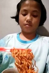 samyang hot chicken flavour(sorry i didnt finish)