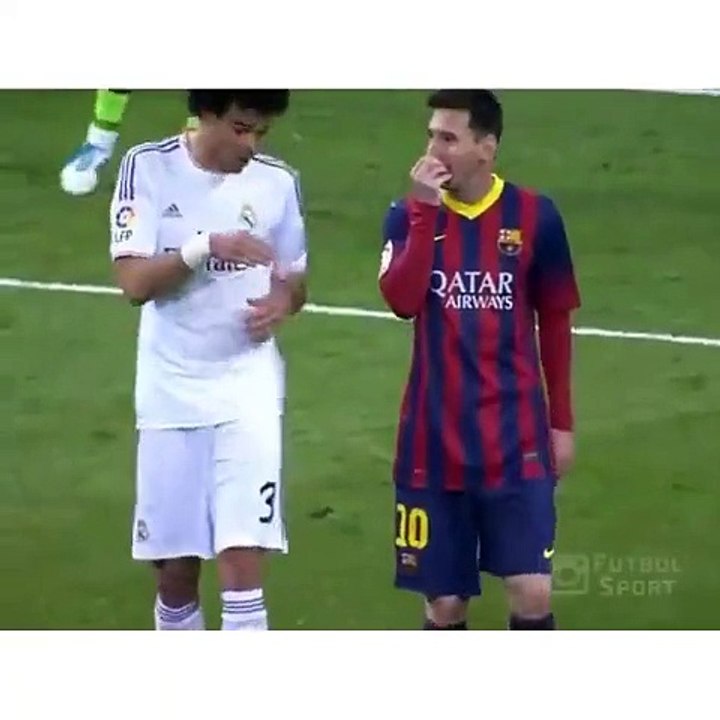 Messi and Pepe having a beatbox showdown. -D