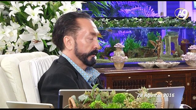 İngiliz derin devleti toplumun homoseksüel olması için sanatı ve sinemayı da kullanıyor.