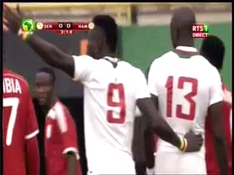 Sadio Mané, l'attaquant des lions a touché le montant droit sur une frappe (vidéo)