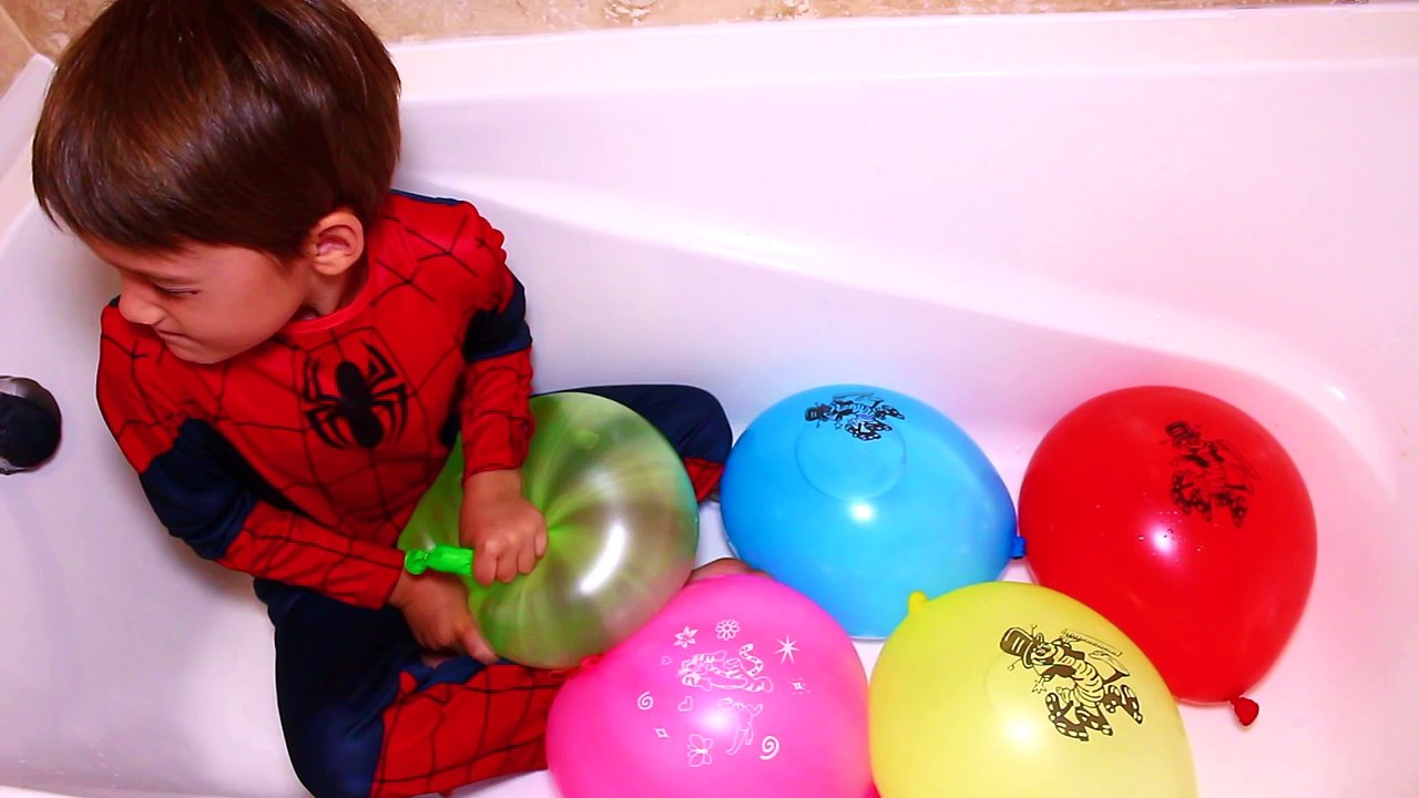 Five Giant Balloon Compilation - Learn Colors Spider-Man Wet Balloons Finger Family Nursery Rhymes