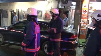 Kağıthane'de Eğlence Mekanına Ses Bombası Atıldı: 4 Yaralı