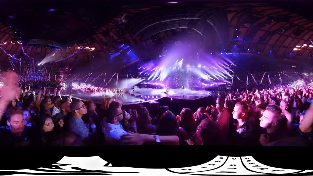 360 Video: Chainsmokers and Halsey Perform Closer | 2016 Music Video Awards | MTV