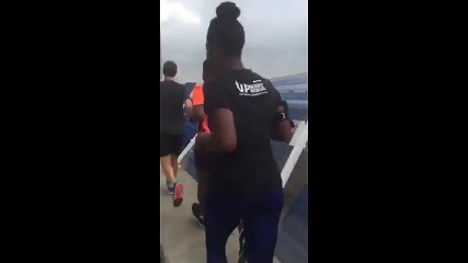 Le Patron de Facebook Mark Zuckerberg fait son Jogging dans les rues de Lagos au Nigeria