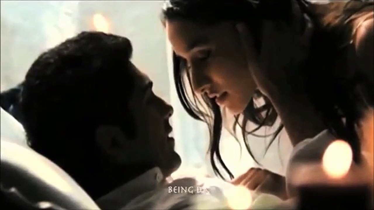 32.Shraddha Kapoor Hot Scene - Luv Ka The End