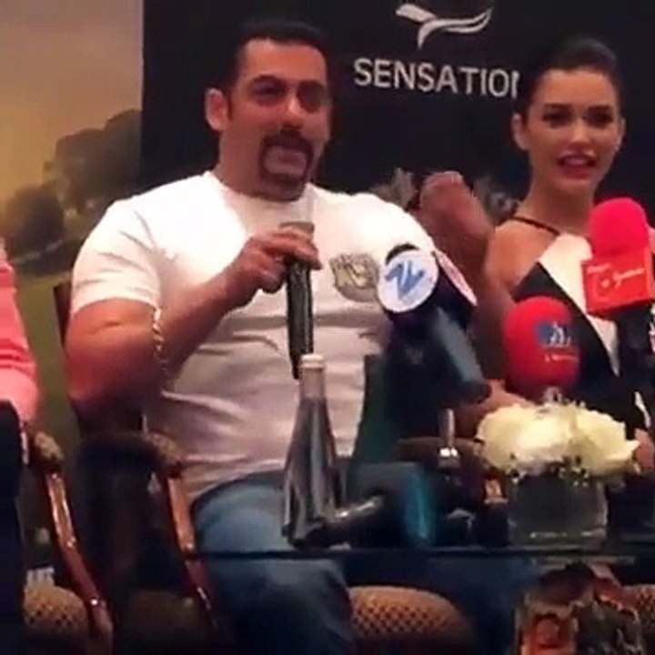 Salman Khan demands Pakistani journalist to ask question in English