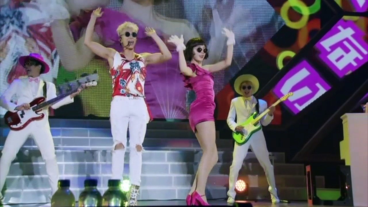 Wooyoung (2PM) - ハンパない (Hanpanai) @ Six "HIGHER" Days