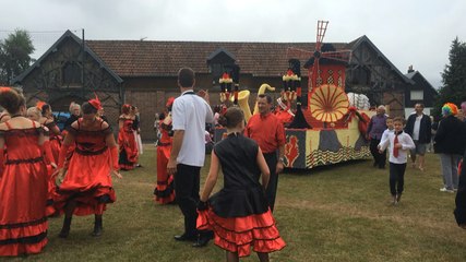 Défilé des chars et formations musicales au Comice 2016 - Part 1