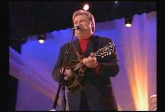 la danse Irlandaise sur scène accompagne Ricky Skaggs un MUST